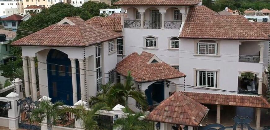 CASA EN CERRO ALTO