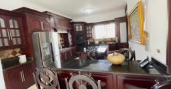 CASA EN CERRO ALTO