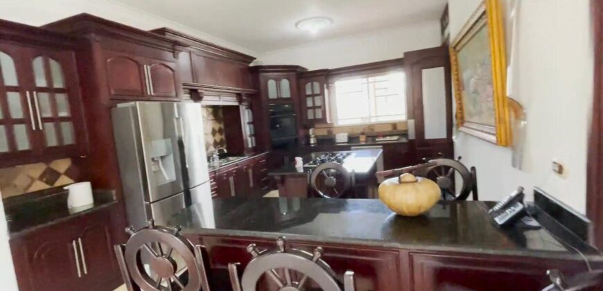 CASA EN CERRO ALTO