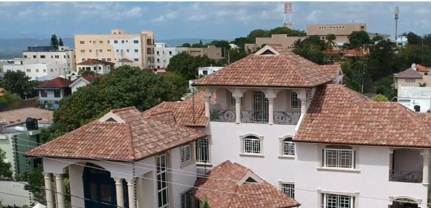 CASA EN CERRO ALTO