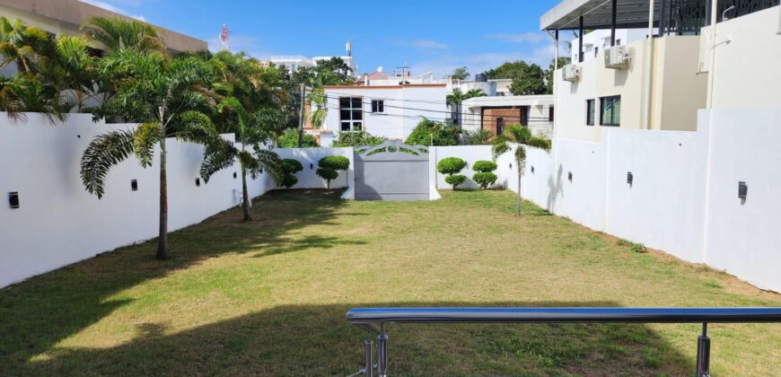 CASA EN CERRO ALTO
