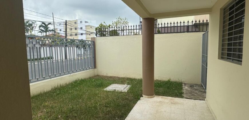 CASA DE DOS NIVELES