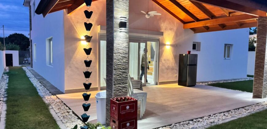 CASA EN GURABO RES. ANTOLIN DE DOS NIVELES